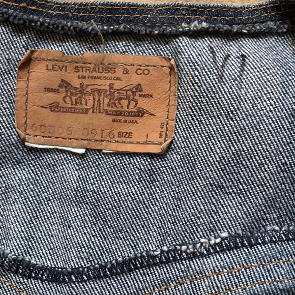 Vintage Levi Strauss & Co. Blue Jean Vest. Large. - Picture 10 of 10